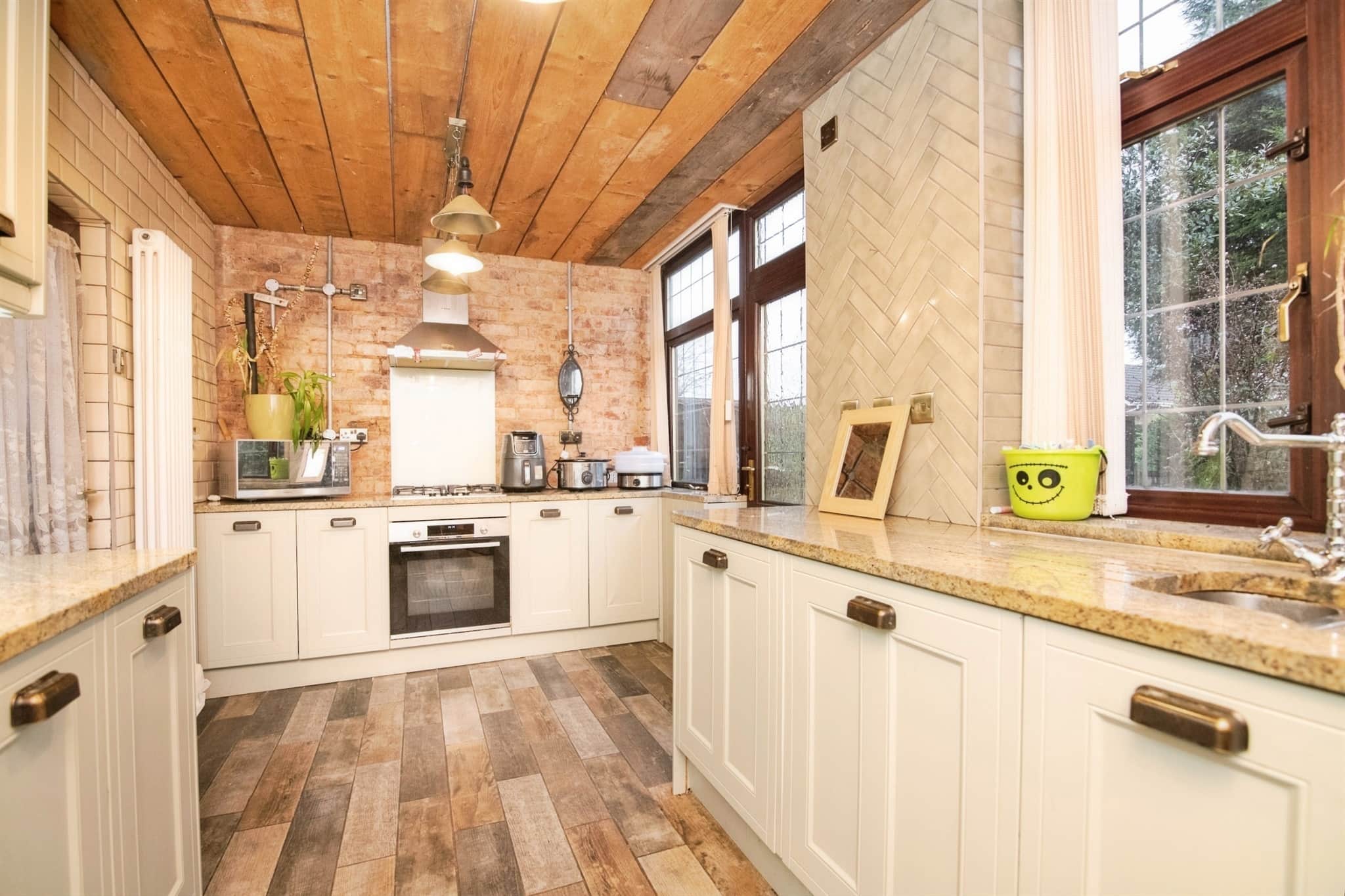 Property at Woodcroft Avenue, Tipton