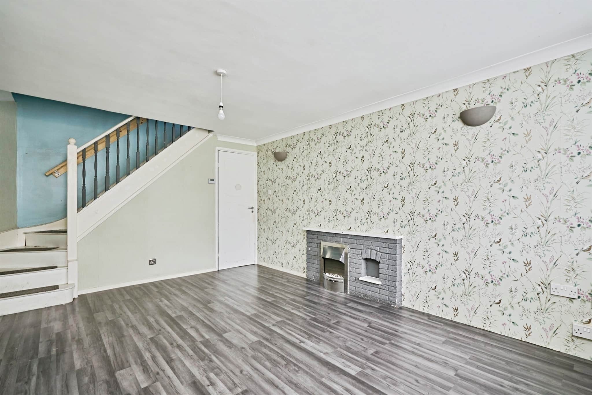 Property at Circuit Close, Willenhall