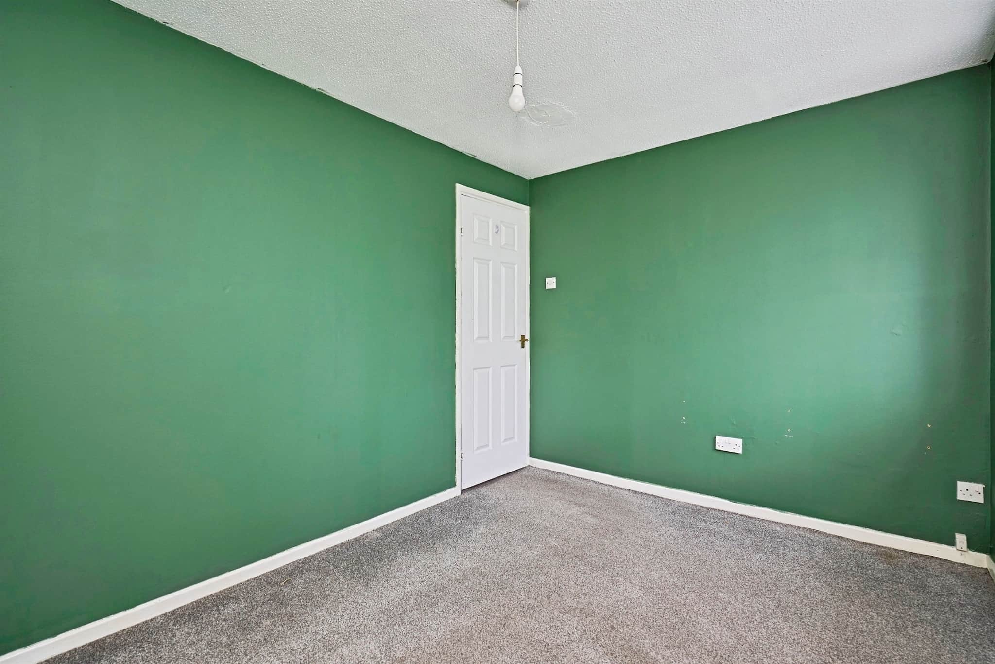 Property at Circuit Close, Willenhall