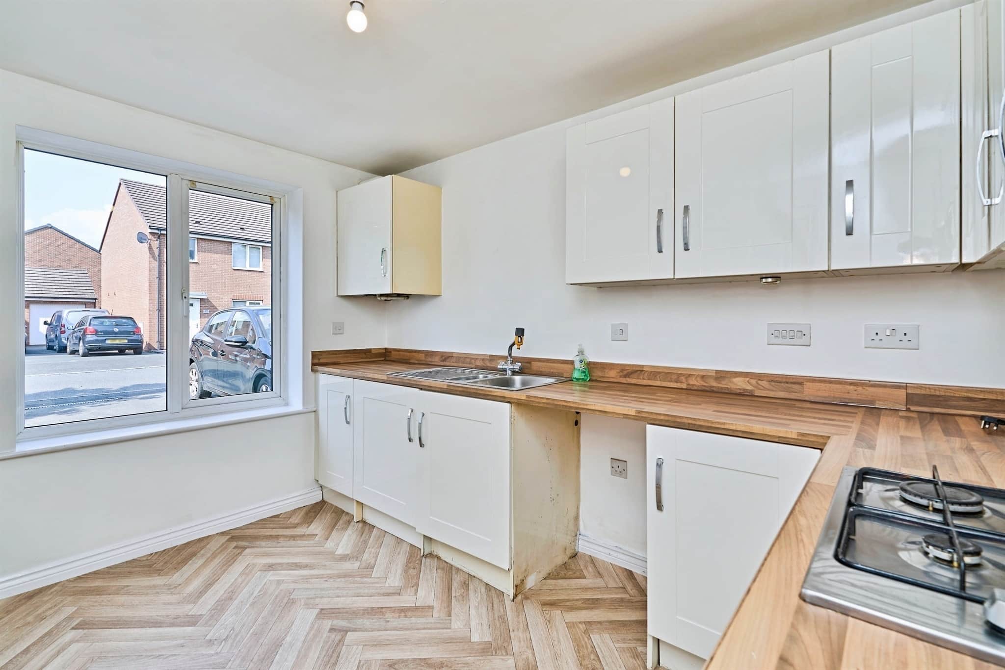 Property at Lakelot Close, Willenhall