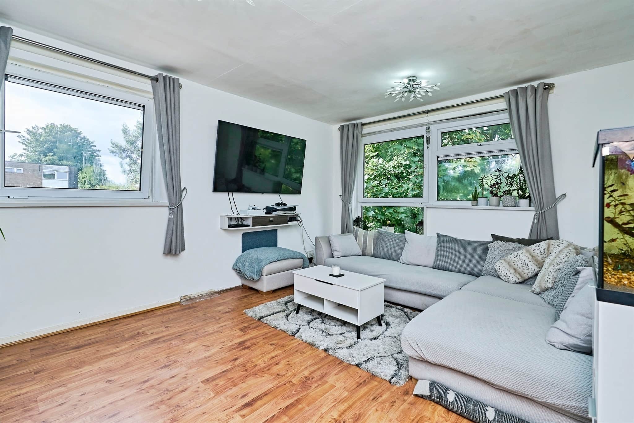 Property at Rosehill Gardens, Willenhall