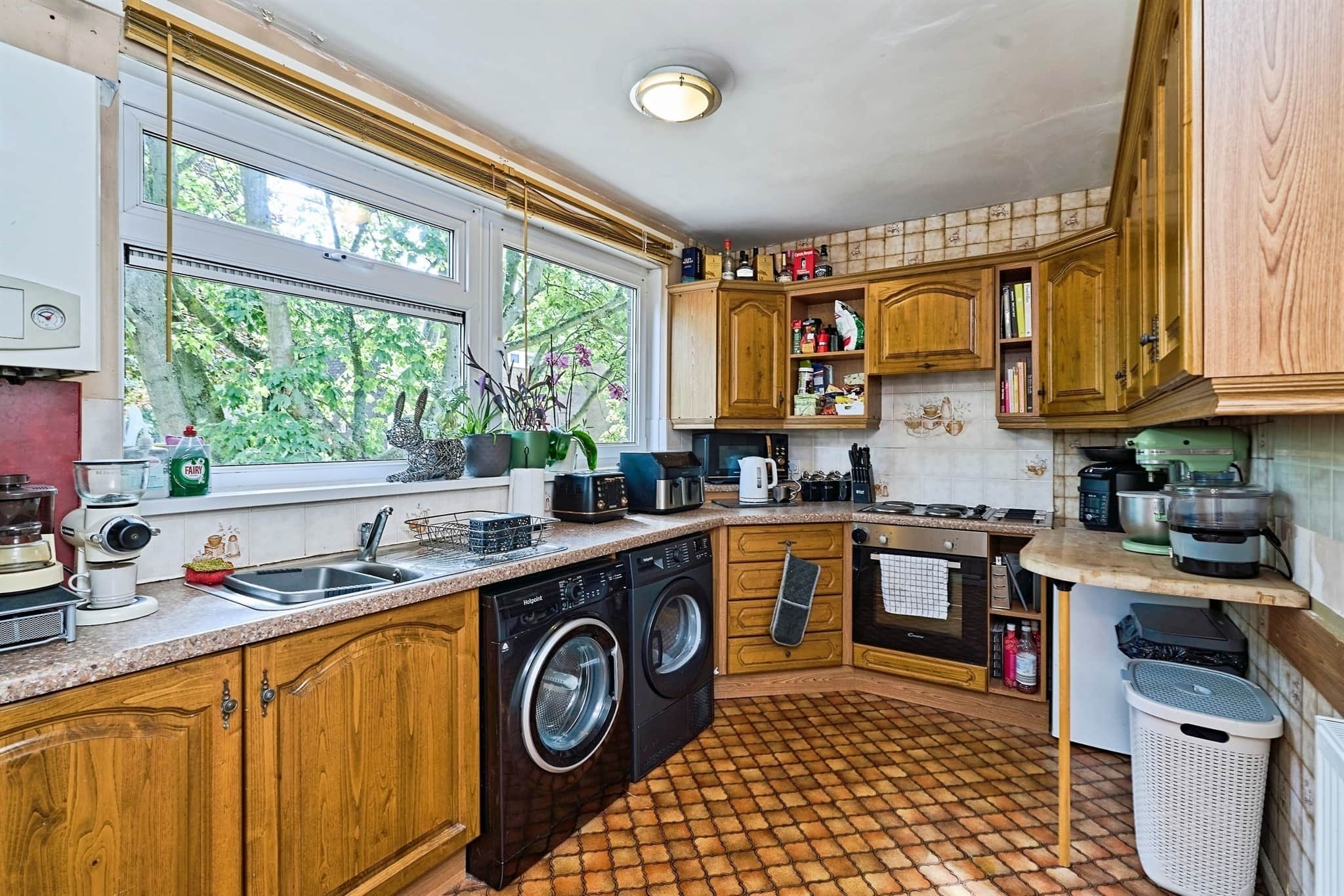 Property at Rosehill Gardens, Willenhall