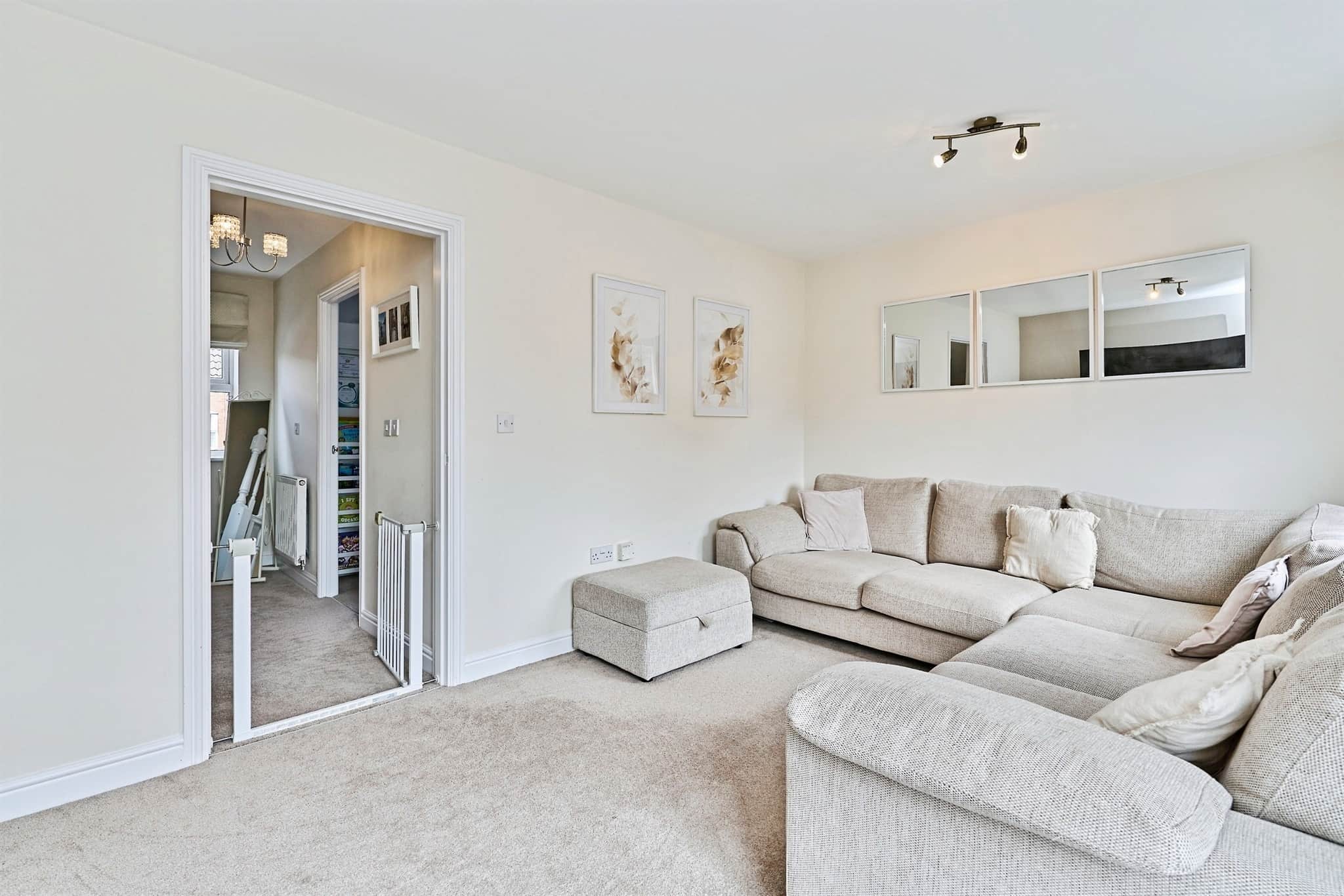 Property at Pitchwood Close, Darlaston, Wednesbury