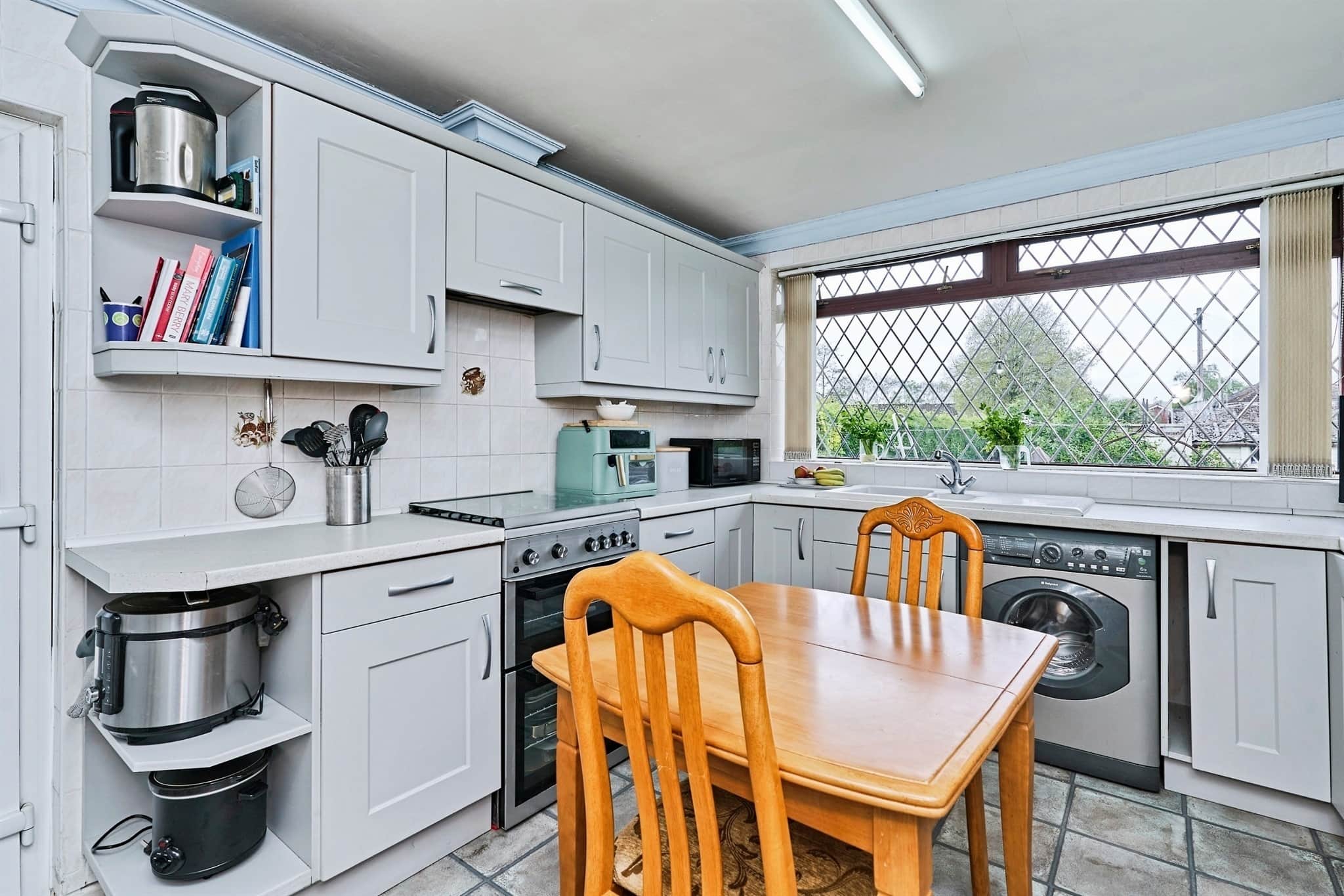 Property at Uplands Avenue, Willenhall