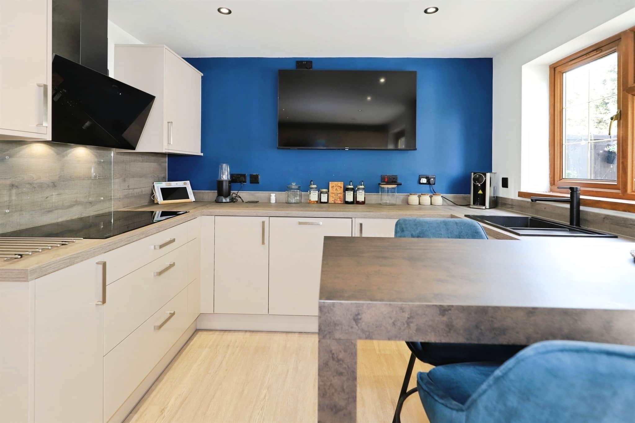Property at Julie Croft, Bilston