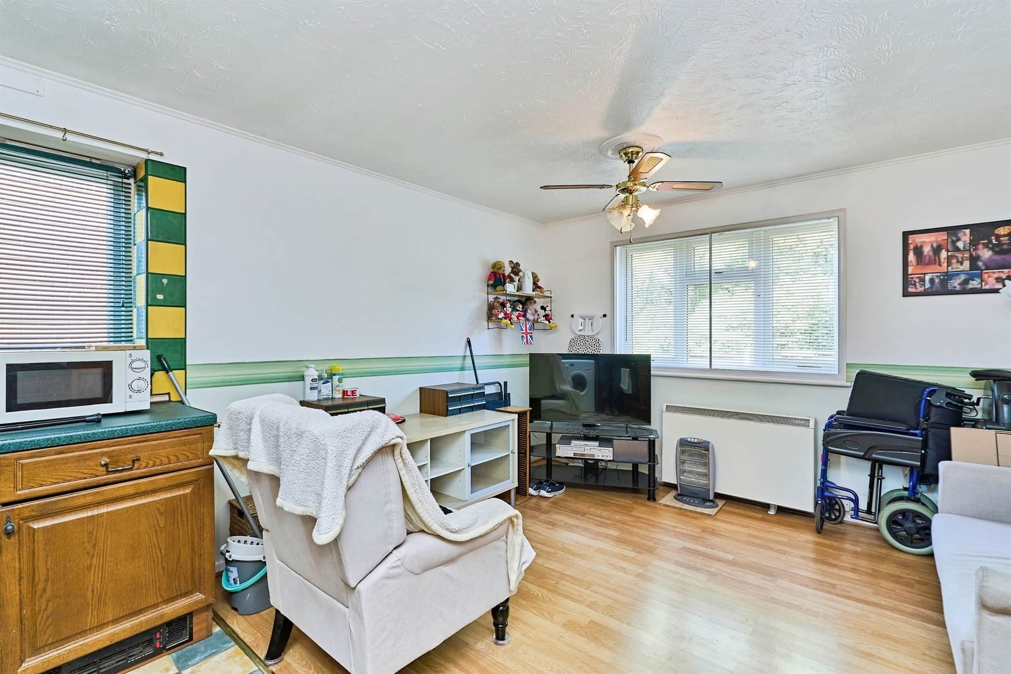 Property at Brindlefields Way, Tipton