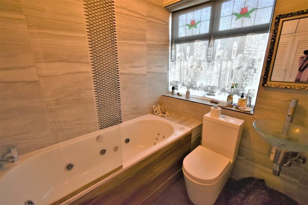 Property at Greenside Way, Walsall