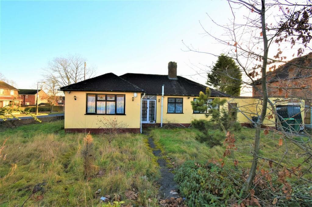 Property at Greenside Way, Walsall