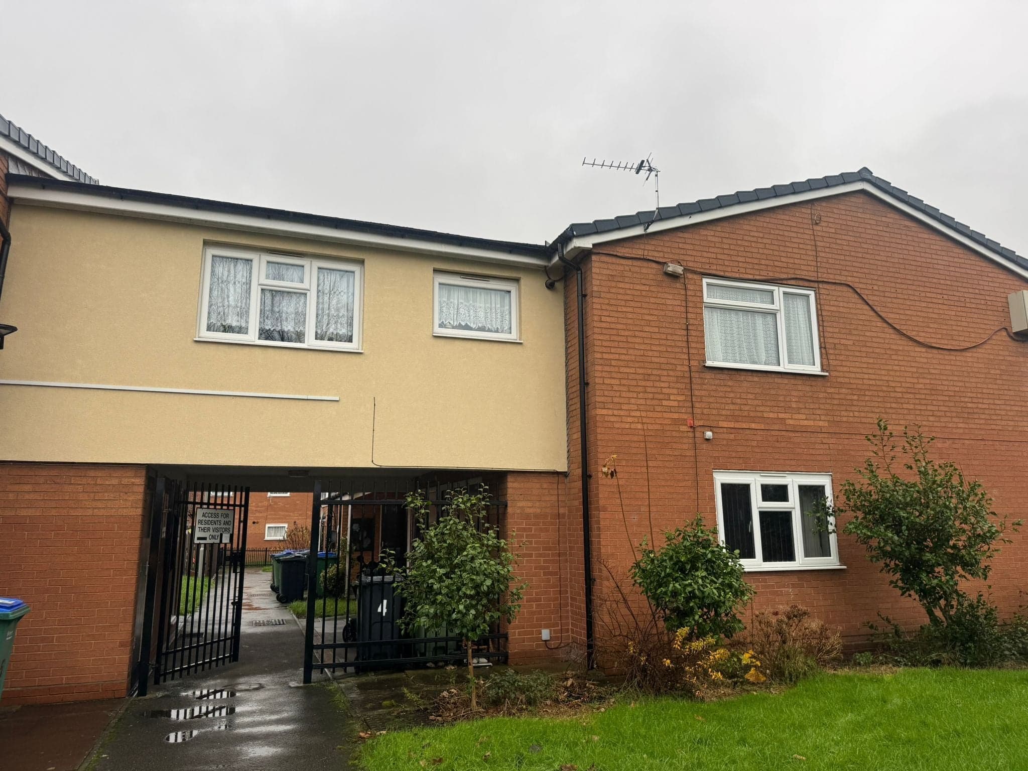 Property at Old Canal Walk, Tipton
