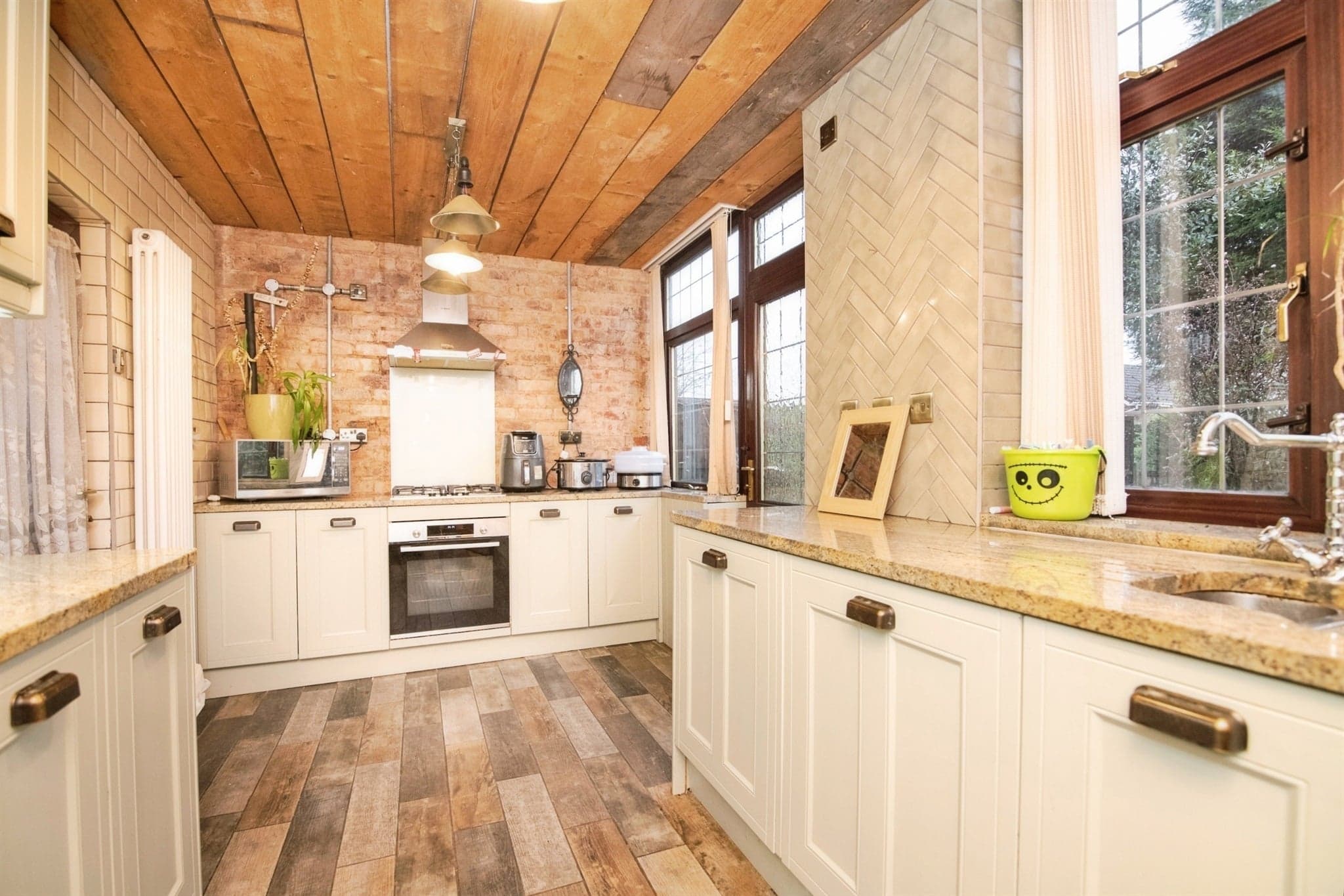 Property at Woodcroft Avenue, Tipton