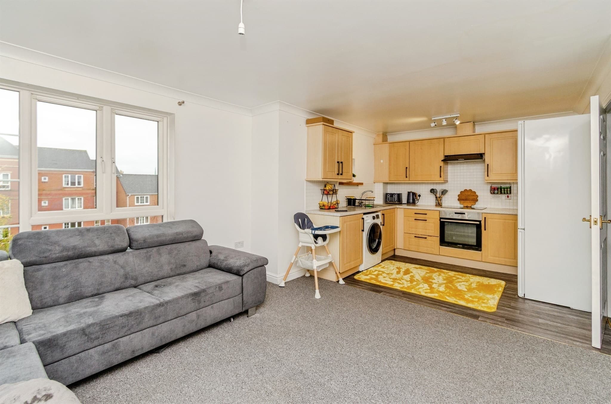 Property at Essington Way, Wolverhampton