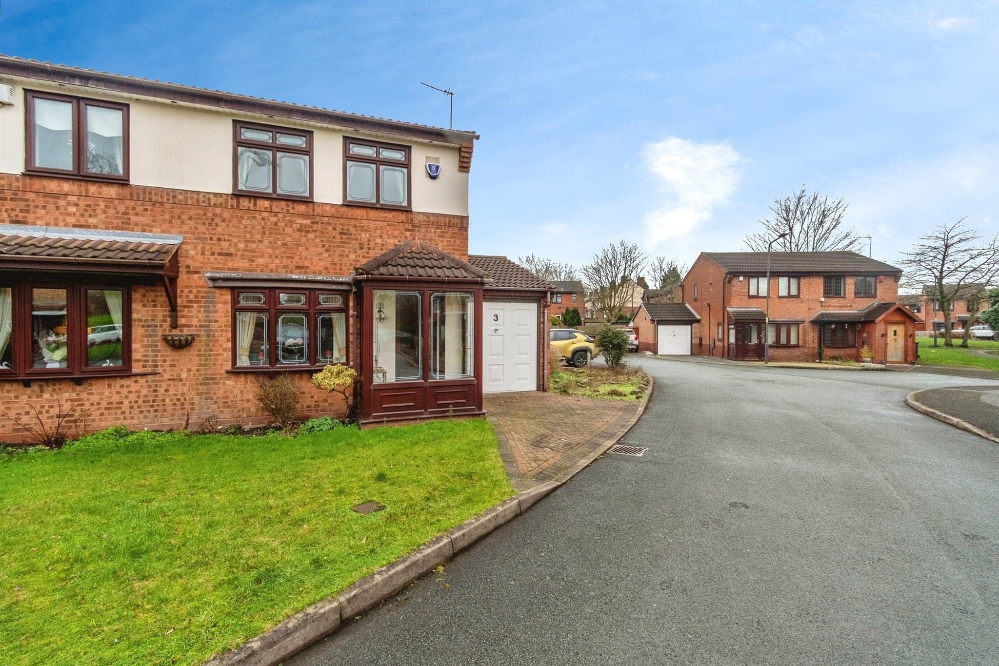 Property at Peel Close, Darlaston, Wednesbury