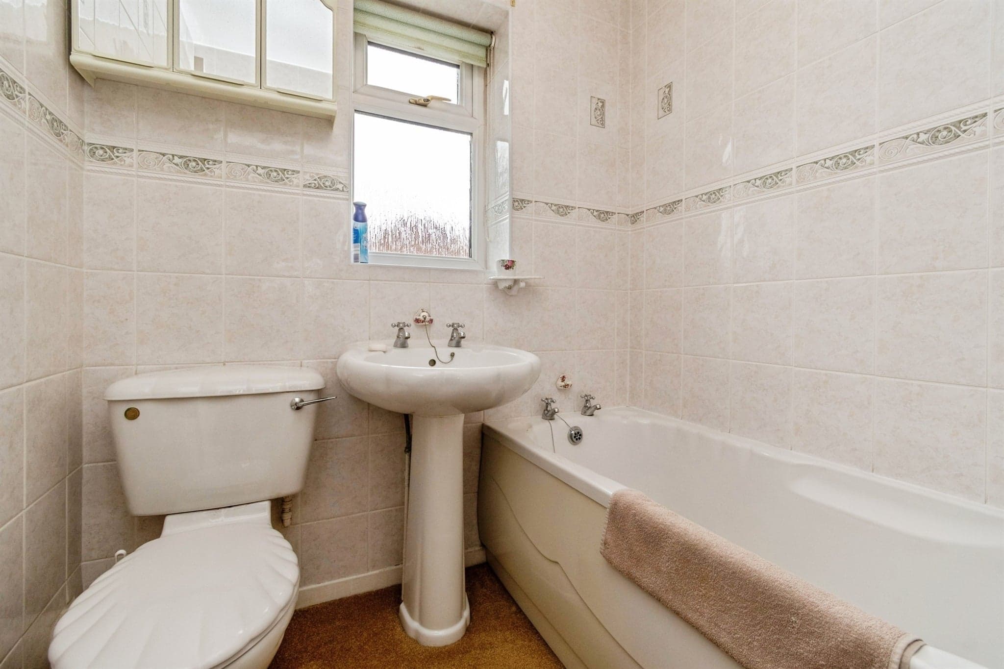 Property at Peel Close, Darlaston, Wednesbury