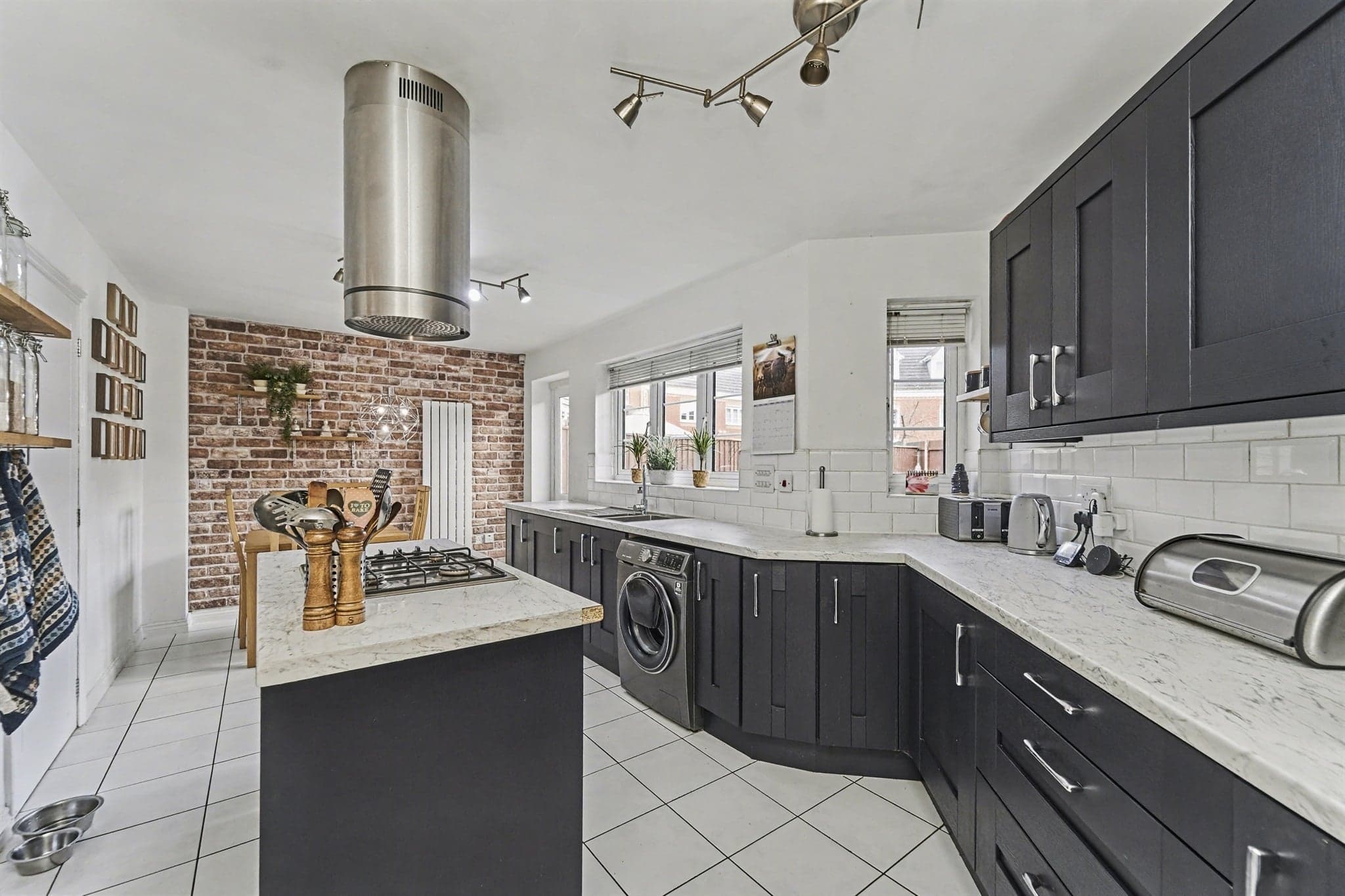 Property at Smallshire Close, Wednesfield, Wolverhampton