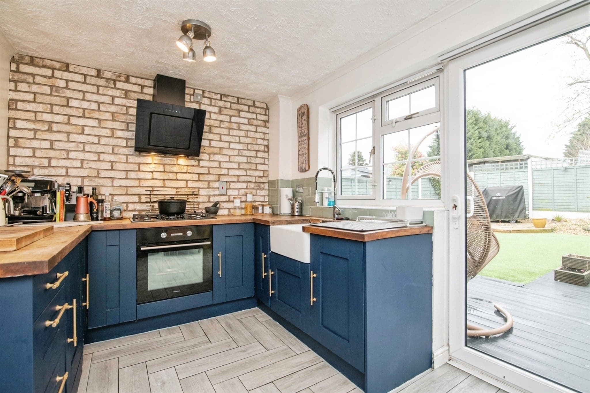 Property at Dixon Close, Tipton