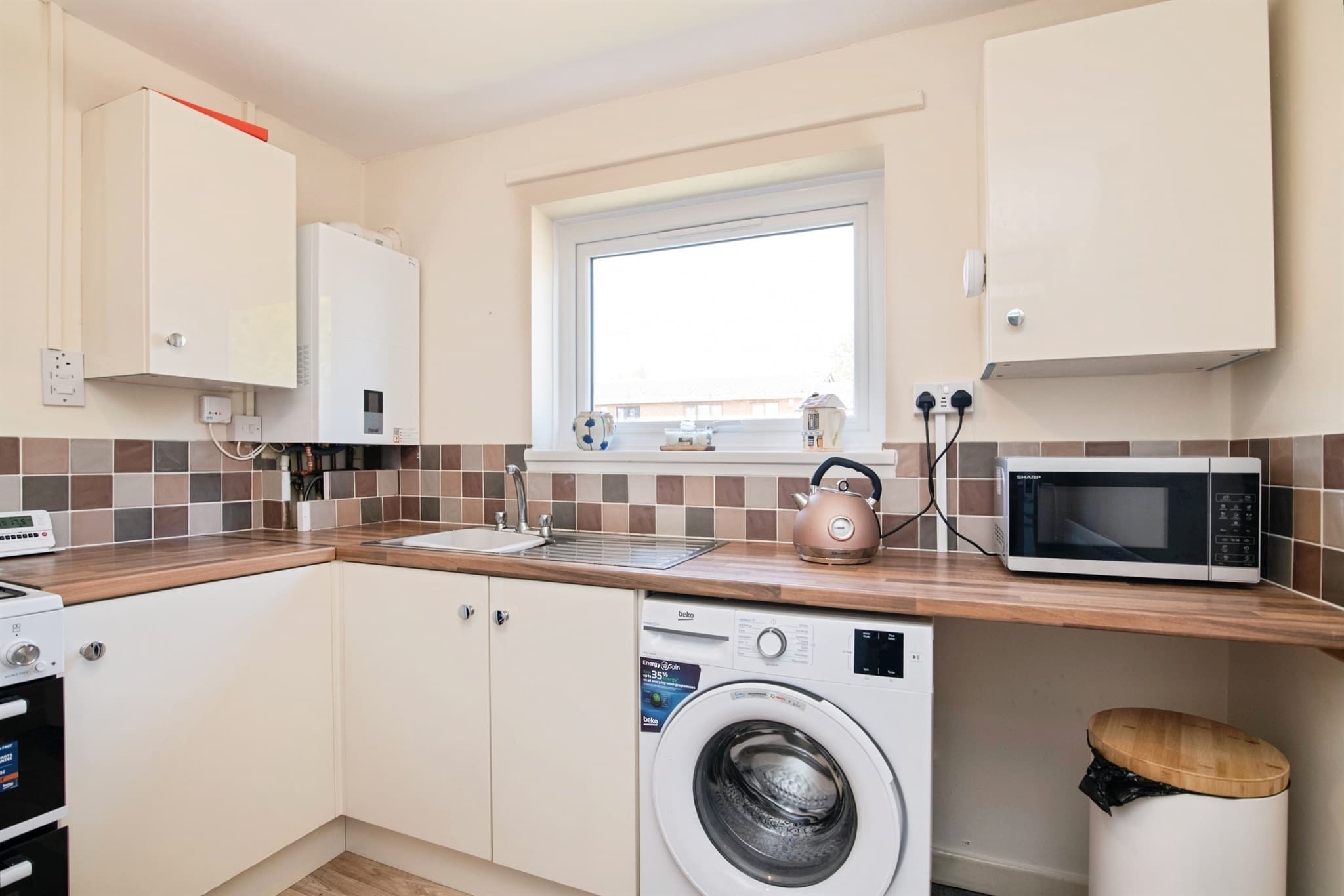 Property at Crown Walk, Tipton