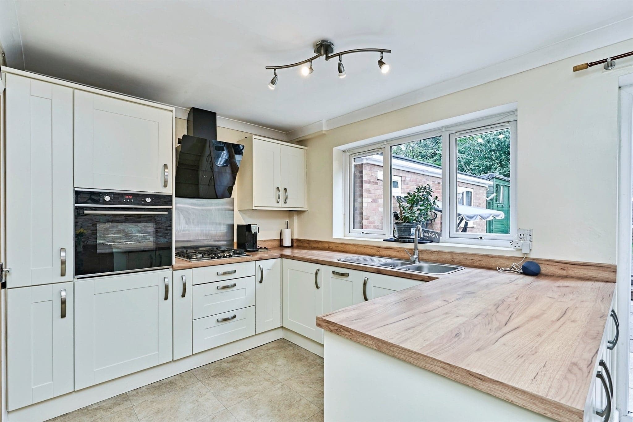 Property at Linden Lane, Willenhall